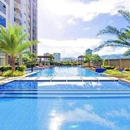 Horizon 101 A12 Shortwalk To Mango Avenue & Robinson Mall Cebu Bagian luar foto