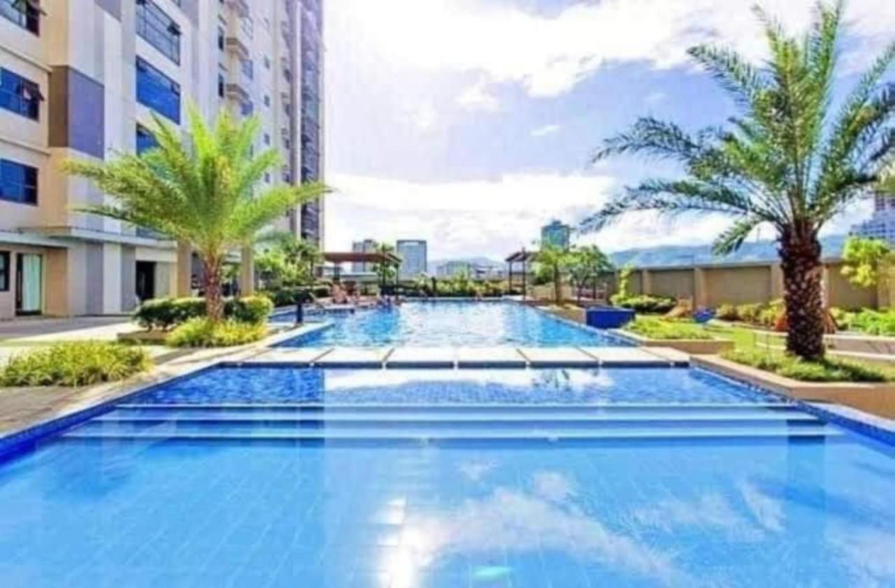 Horizon 101 A12 Shortwalk To Mango Avenue & Robinson Mall Cebu Bagian luar foto